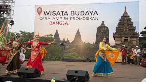 Destinasi Wisata Budaya Indonesia 2025: Tradisi, Digitalisasi, dan Daya Tarik Global