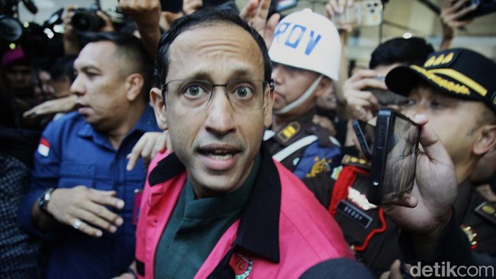 Tersangka Kasus Laptop, Mantan Mendikbudristek Nadiem Makarim Ditahan!